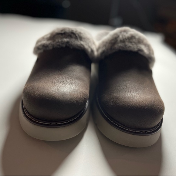 NWOT chocolate Skechers Bobs keepsakes Lite- cozy blend slippers. Size 9. - Picture 3 of 10